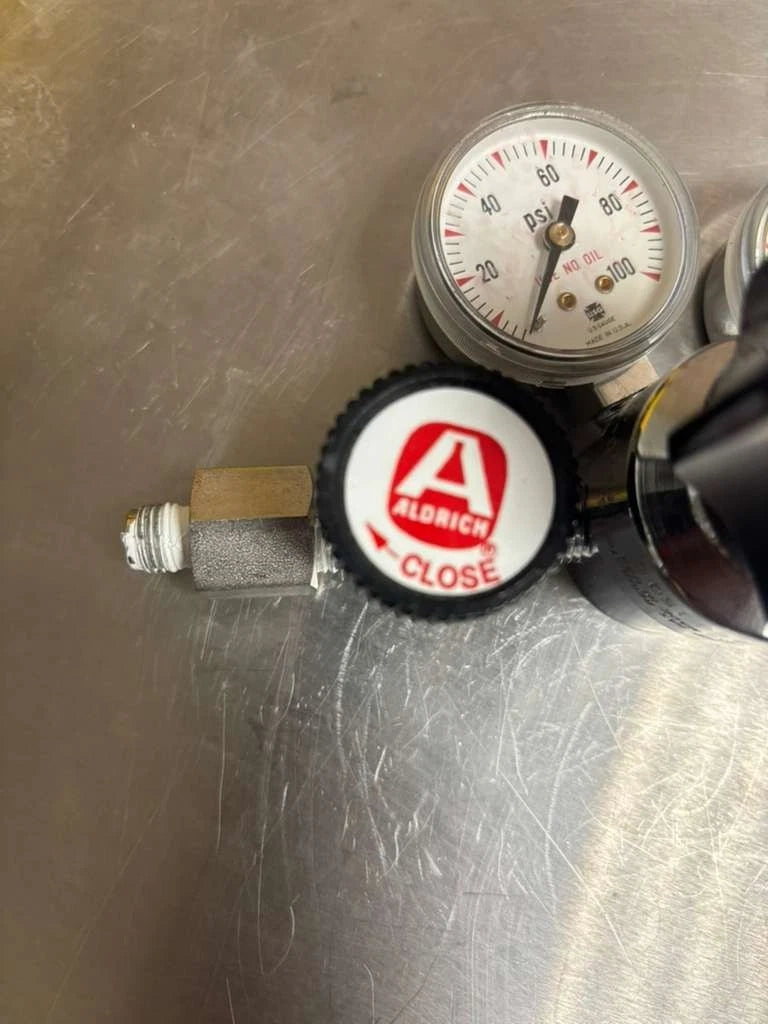 Aldrich Compressed Gas Regulator for Inert Gas 3000 Psig