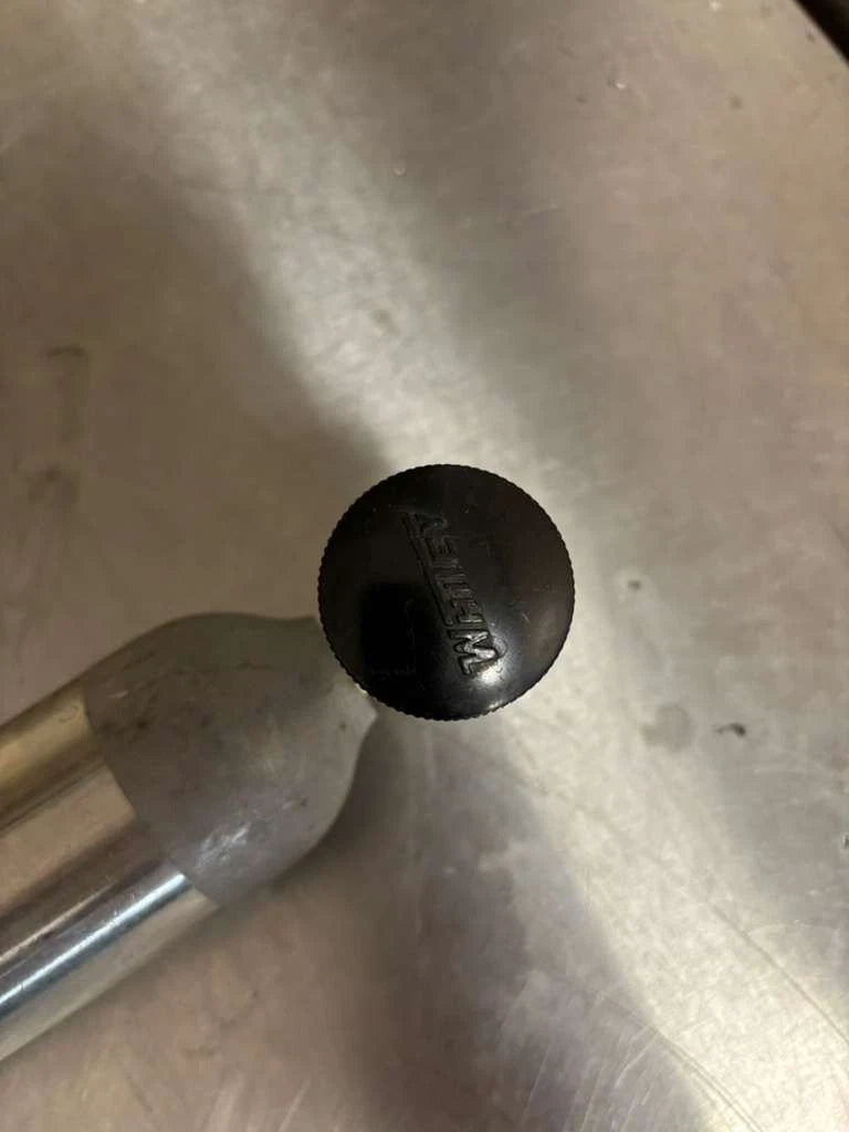 Hoke Sample Cylinder DOT-3E 1800, 304 With Connect SS 1VM4 S4 AND SS 1 VM4 S4-A